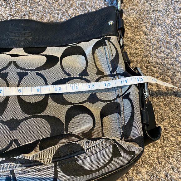 Classic Coach Hobo Bag - Picture 8 of 8